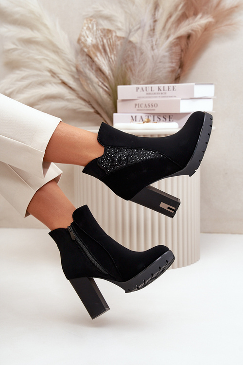 Zateplené Dámske Čižmy Na Vysokom Opätku S Vyšívaním Čierne Verissae