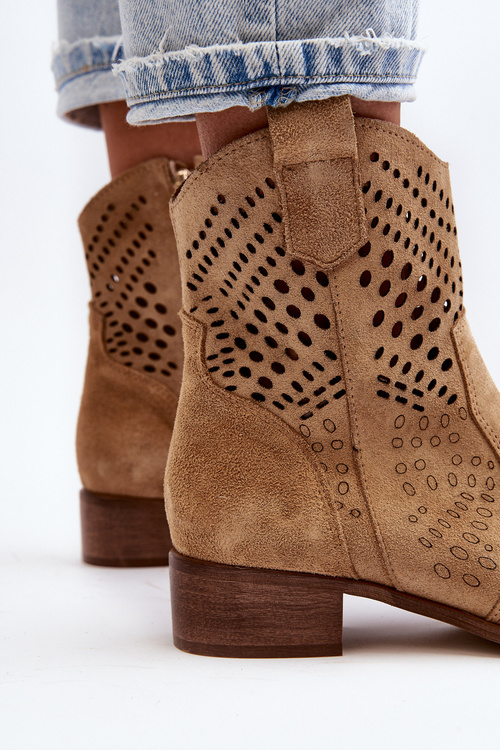 Zazoo 3305/2 Dámske Vyrezané Cowboyové Čižmy Nízky Podpätok Semiš Beige