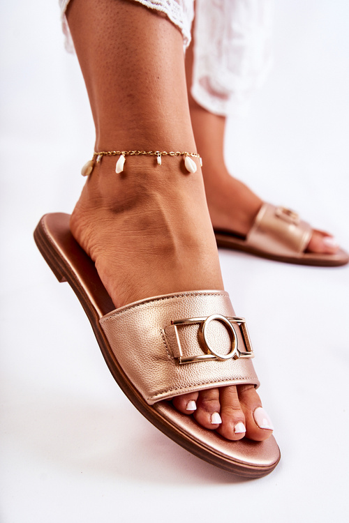 Klasické flip -flops s dekoráciou Sherri Golden Sherri