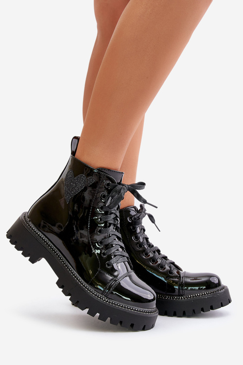 Lakované Čižmy Na Zips S Dekoratívnym Srdcom Čierne Obeena