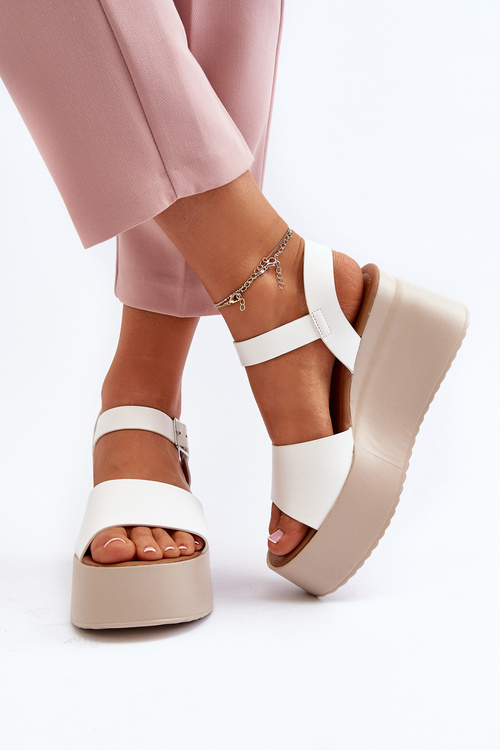 Dámské sandály na klíně bílé Geferia