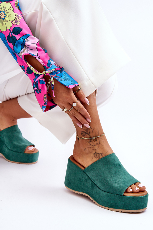 Dámske papuče na masívnej platforme Green Martina