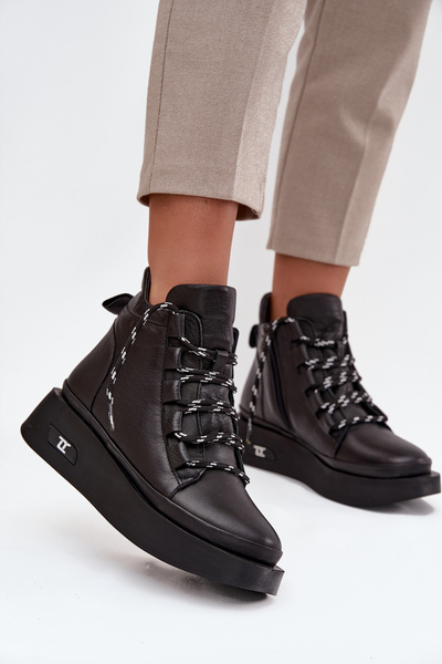 Kožené dámske platformové čižmy s podšívkou Artiker 55C0809 Čierne