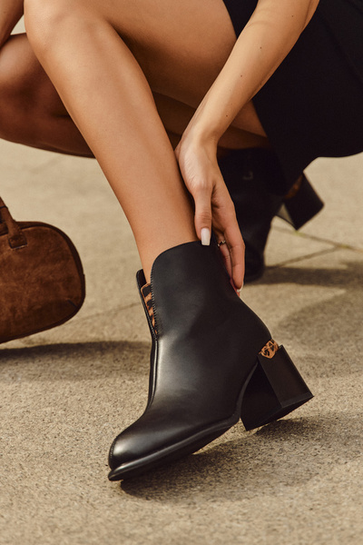 Kožené dámske čižmy Vinceza 66811 Čierne