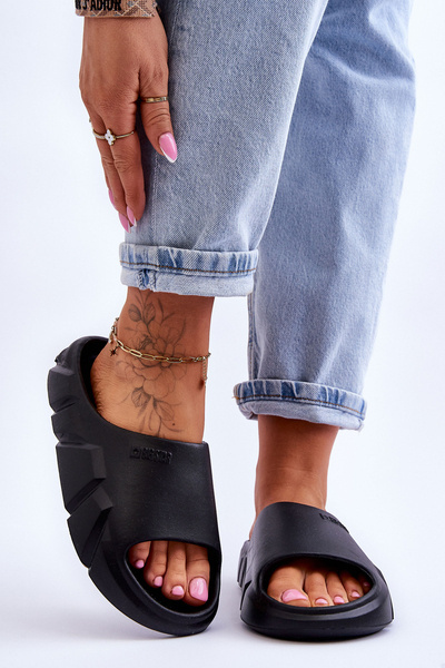 Ľahké dámske penové papuče veľká hviezda LL274594 čierna