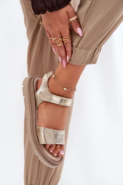 Dámske kožené sandále na platforme zlaté Zazoo 40443