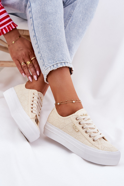 Dámske Tenisky S Čipkou Lee Cooper LCW-25-31-3440L Béžové