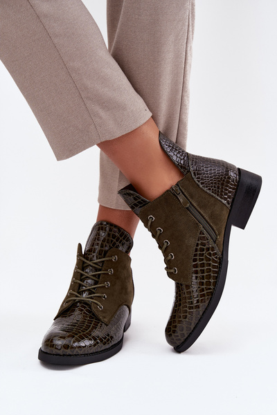 Lakované dámske čižmy s ozdobným reliéfom vystlané Vinceza 16477 tmavozelené