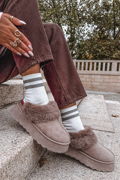 Dámske snehule na platforme s kožušinou a výšivkou tmavobéžové Querina